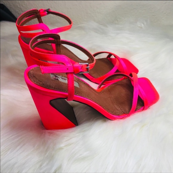 Topshop Redemption Pink Ankle Strap Heels - Picture 3 of 6